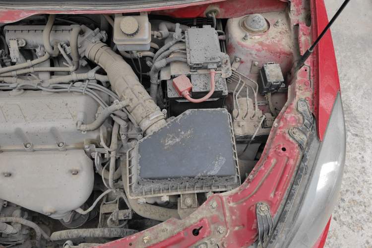 Used Chery Fengyun 2 2013 Hatchback 1.5L Manual Ruiyi Edition Engine Bay Left