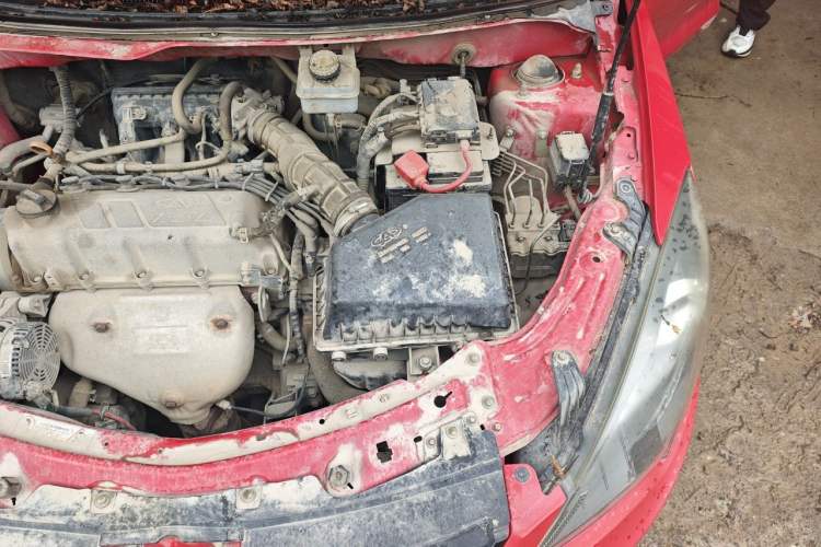 Used Chery Fengyun 2 2013 Hatchback 1.5L Manual Ruiyi Edition Engine Bay Left