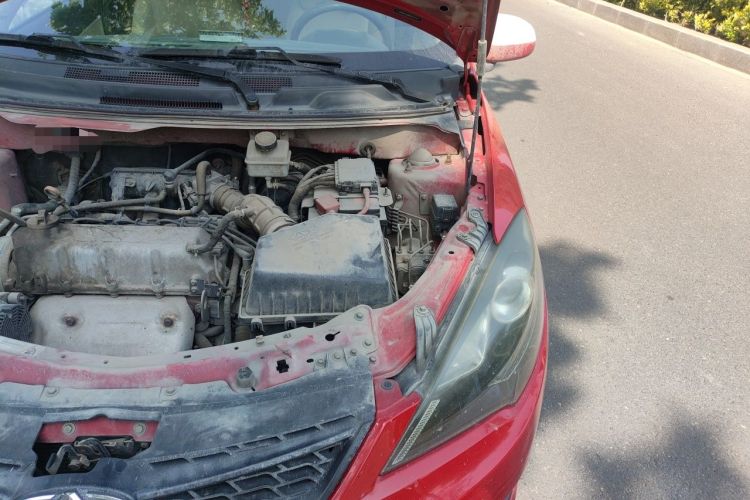Used Chery Fengyun 2 2013 Hatchback 1.5L Manual Ruiyi Edition Engine Bay Left