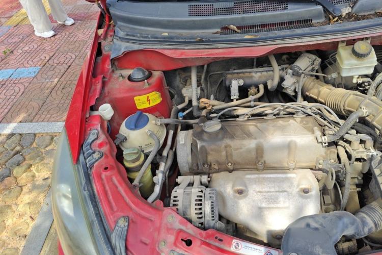 Used Chery Fengyun 2 2013 Hatchback 1.5L AMT Ruìyì Edition Engine Bay Right