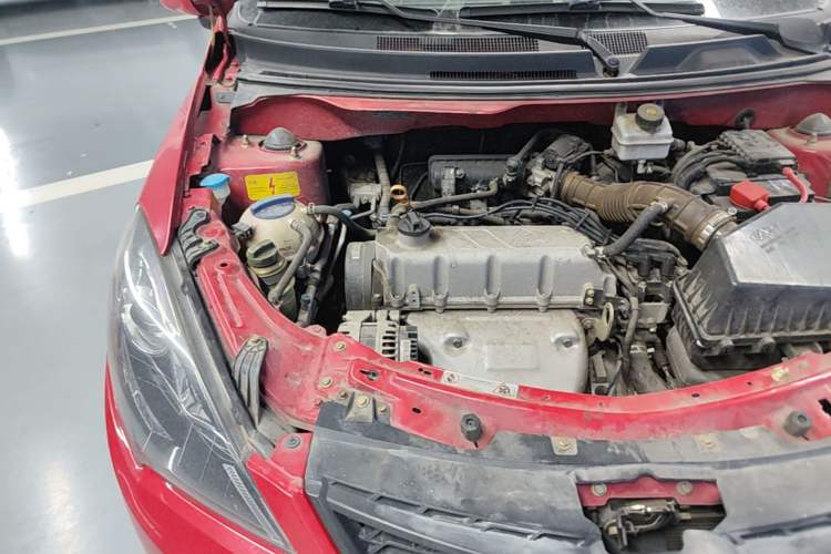 Used Chery Fengyun 2 2013 Hatchback 1.5L Manual Ruiyi Edition Engine Bay Right