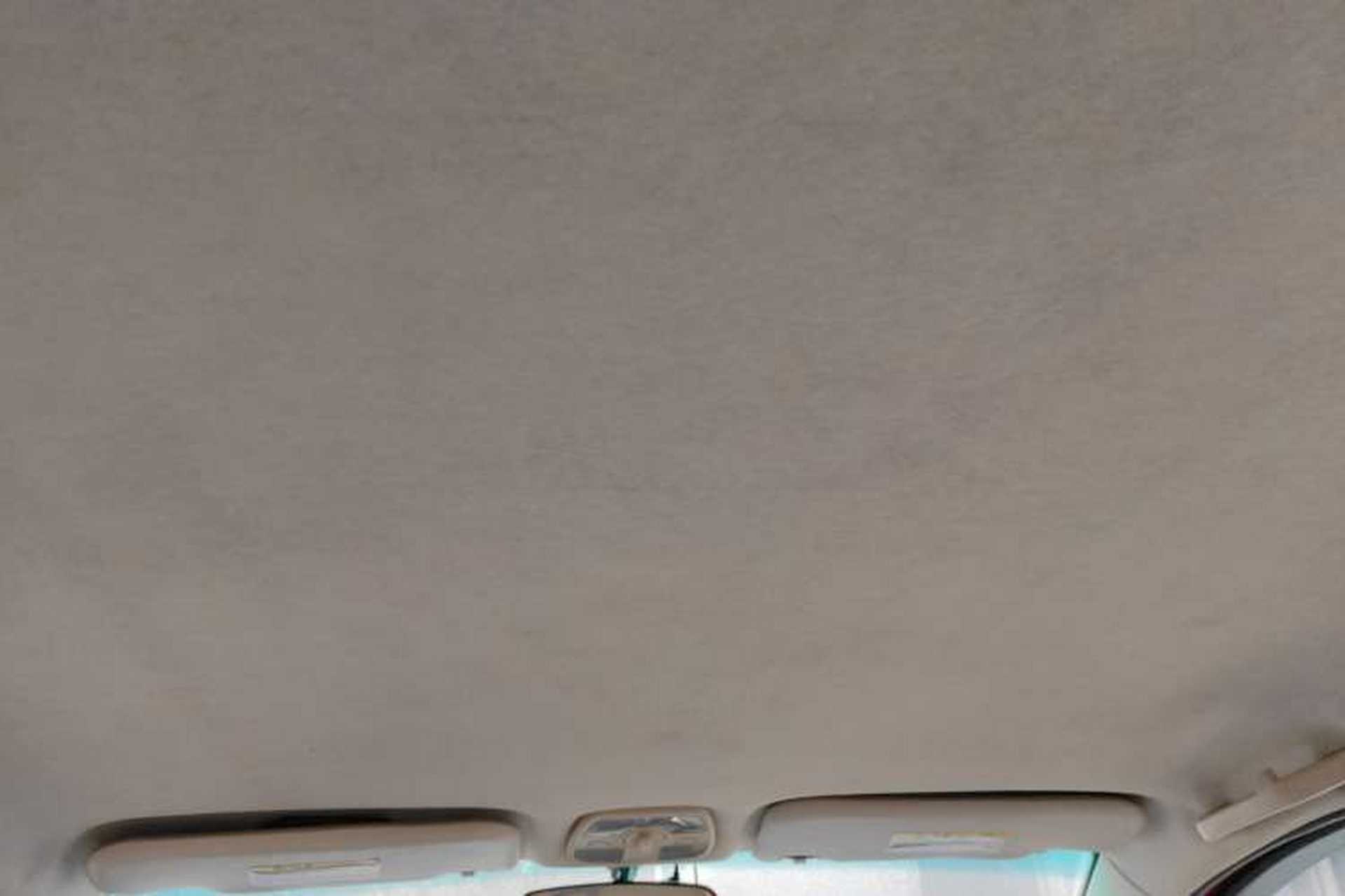 Used Chery Fengyun 2 2013 Hatchback 1.5L Manual Ruiyi Edition Headliner