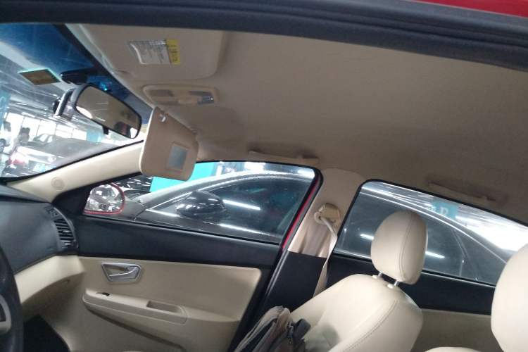 Used Chery Fengyun 2 2013 Hatchback 1.5L Manual Ruiyi Edition Headliner