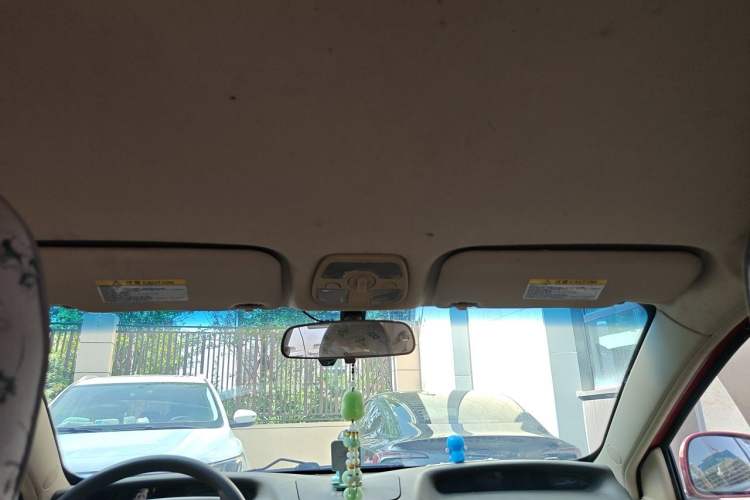 Used Chery Fengyun 2 2013 Hatchback 1.5L AMT Ruìyì Edition Headliner