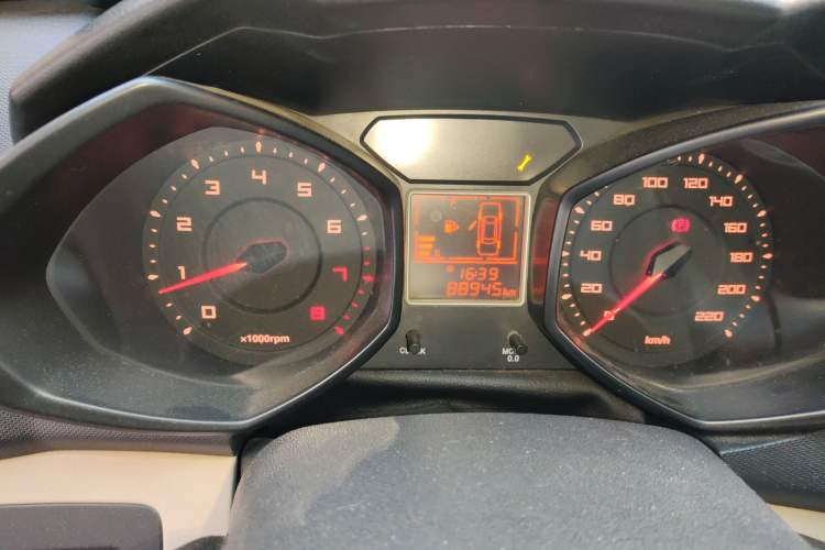 Used Chery Fengyun 2 2013 Hatchback 1.5L Manual Ruiyi Edition Instrument Cluster