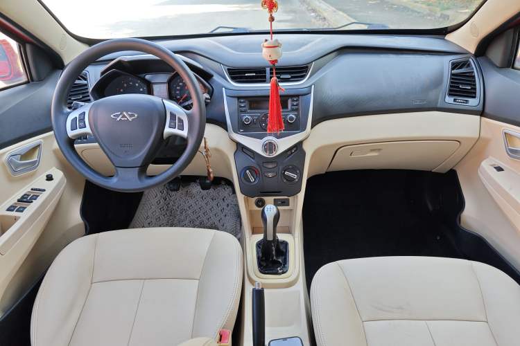 Used Chery Fengyun 2 2013 Hatchback 1.5L Manual Ruiyi Edition Interior 1