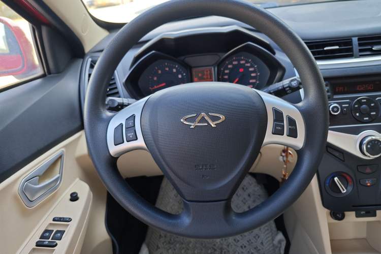 Used Chery Fengyun 2 2013 Hatchback 1.5L Manual Ruiyi Edition Interior 2