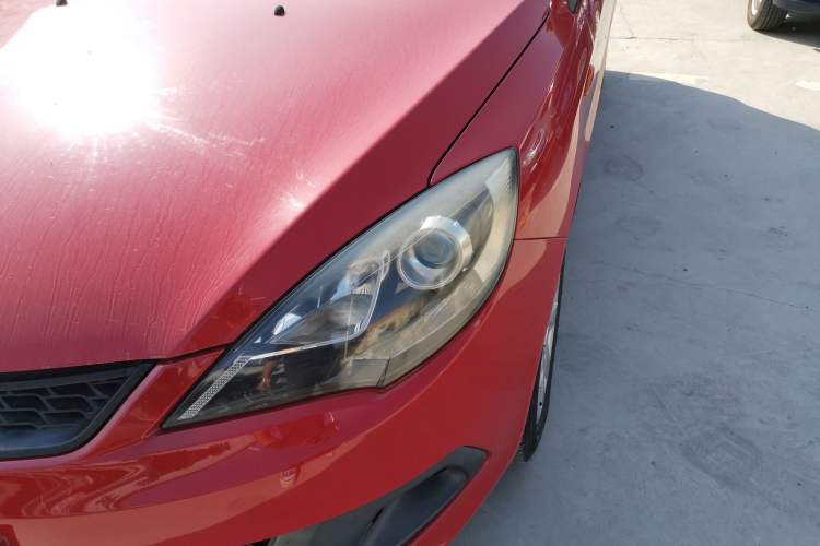 Used Chery Fengyun 2 2013 Hatchback 1.5L Manual Ruiyi Edition Left Front Headlight