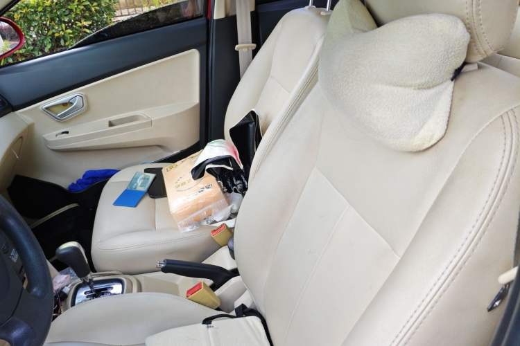 Used Chery Fengyun 2 2013 Hatchback 1.5L AMT Ruìyì Edition Left Front Seat