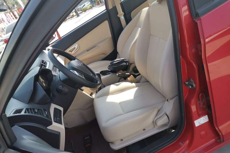 Used Chery Fengyun 2 2013 Hatchback 1.5L Manual Ruiyi Edition Left Front Seat