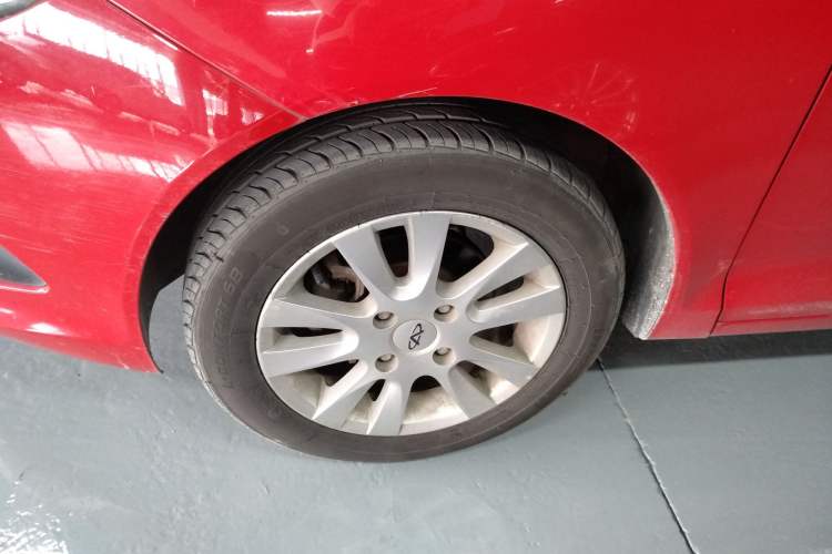 Used Chery Fengyun 2 2013 Hatchback 1.5L Manual Ruiyi Edition Left Front Wheel Hub