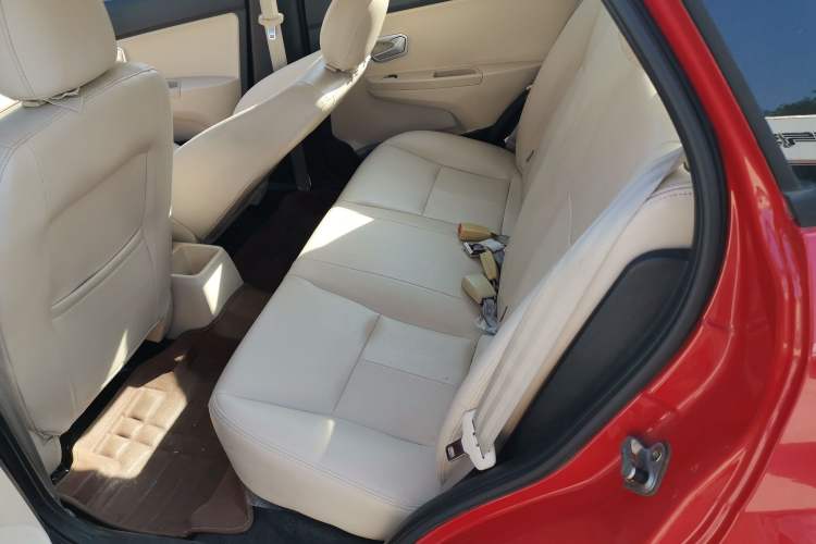 Used Chery Fengyun 2 2013 Hatchback 1.5L Manual Ruiyi Edition Left Rear Seat