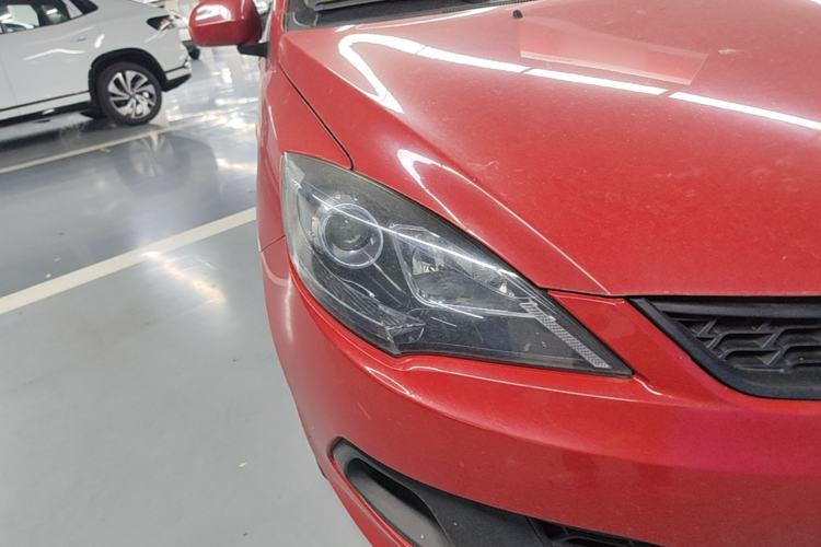Used Chery Fengyun 2 2013 Hatchback 1.5L Manual Ruiyi Edition Right Front Headlight