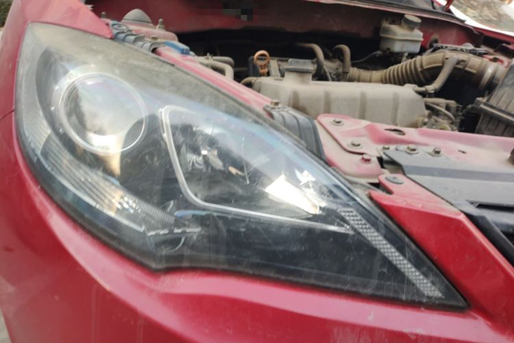 Used Chery Fengyun 2 2013 Hatchback 1.5L Manual Ruiyi Edition Right Front Headlight