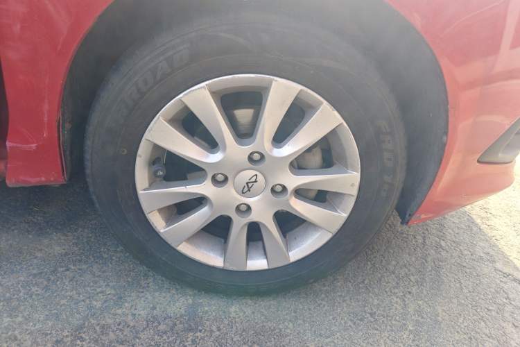 Used Chery Fengyun 2 2013 Hatchback 1.5L Manual Ruiyi Edition Right Front Wheel Hub