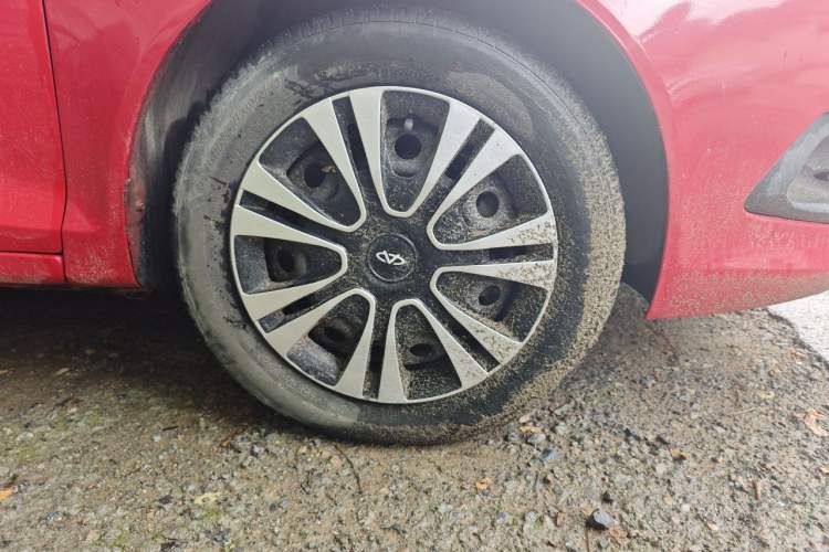 Used Chery Fengyun 2 2013 Hatchback 1.5L Manual Ruiyi Edition Right Front Wheel Hub