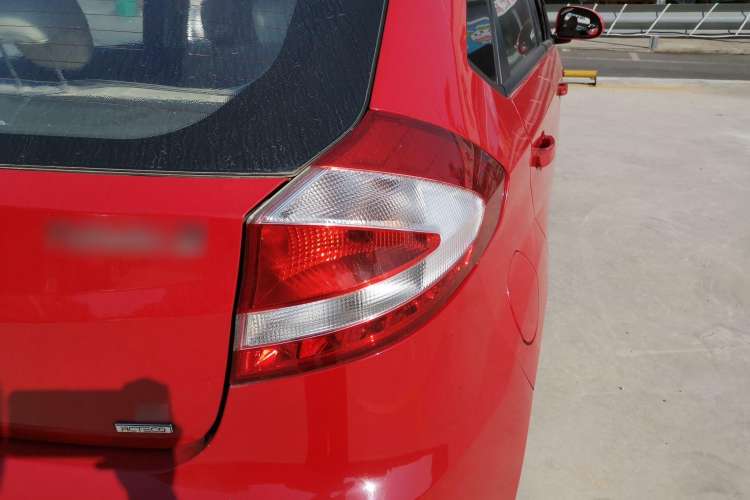 Used Chery Fengyun 2 2013 Hatchback 1.5L Manual Ruiyi Edition Right Rear Taillight
