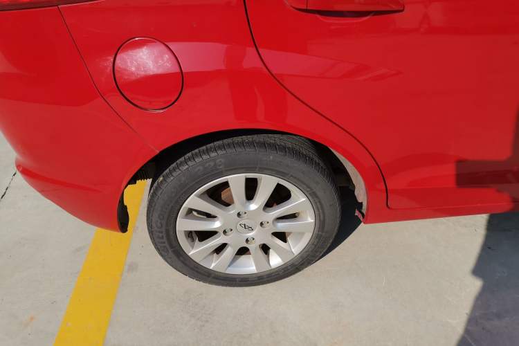 Used Chery Fengyun 2 2013 Hatchback 1.5L Manual Ruiyi Edition Right Rear Wheel Hub