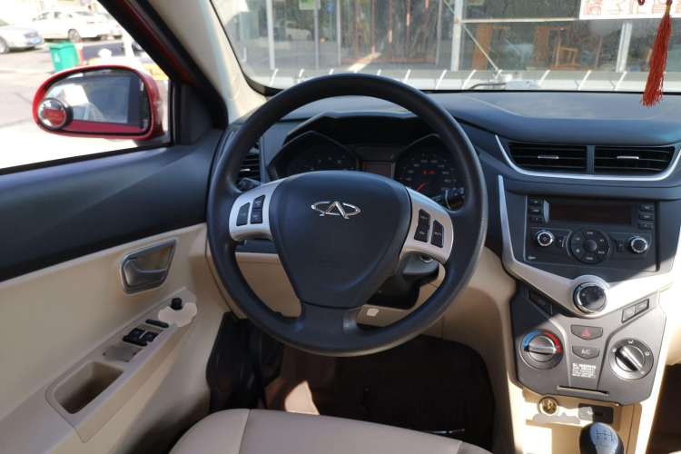 Used Chery Fengyun 2 2013 Hatchback 1.5L Manual Ruiyi Edition Steering Wheel