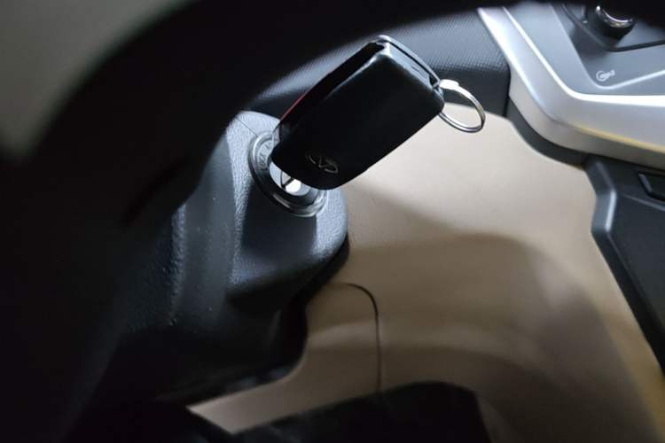 Used Chery Fengyun 2 2013 Hatchback 1.5L Manual Ruiyi Edition Vehicle Key