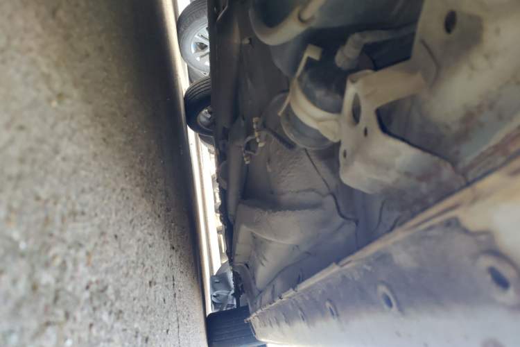 Used Chery Fengyun 2 2013 Hatchback 1.5L AMT Ruìyì Edition Chassis Rear Right