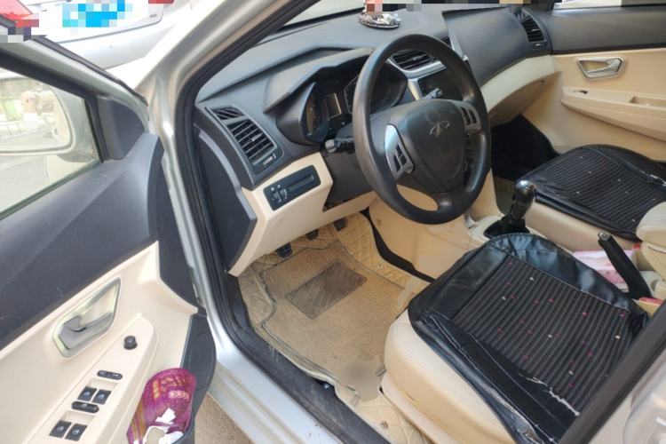 Used Chery Fengyun 2 2013 Hatchback 1.5L Manual Ruiyi Edition Driver Seat