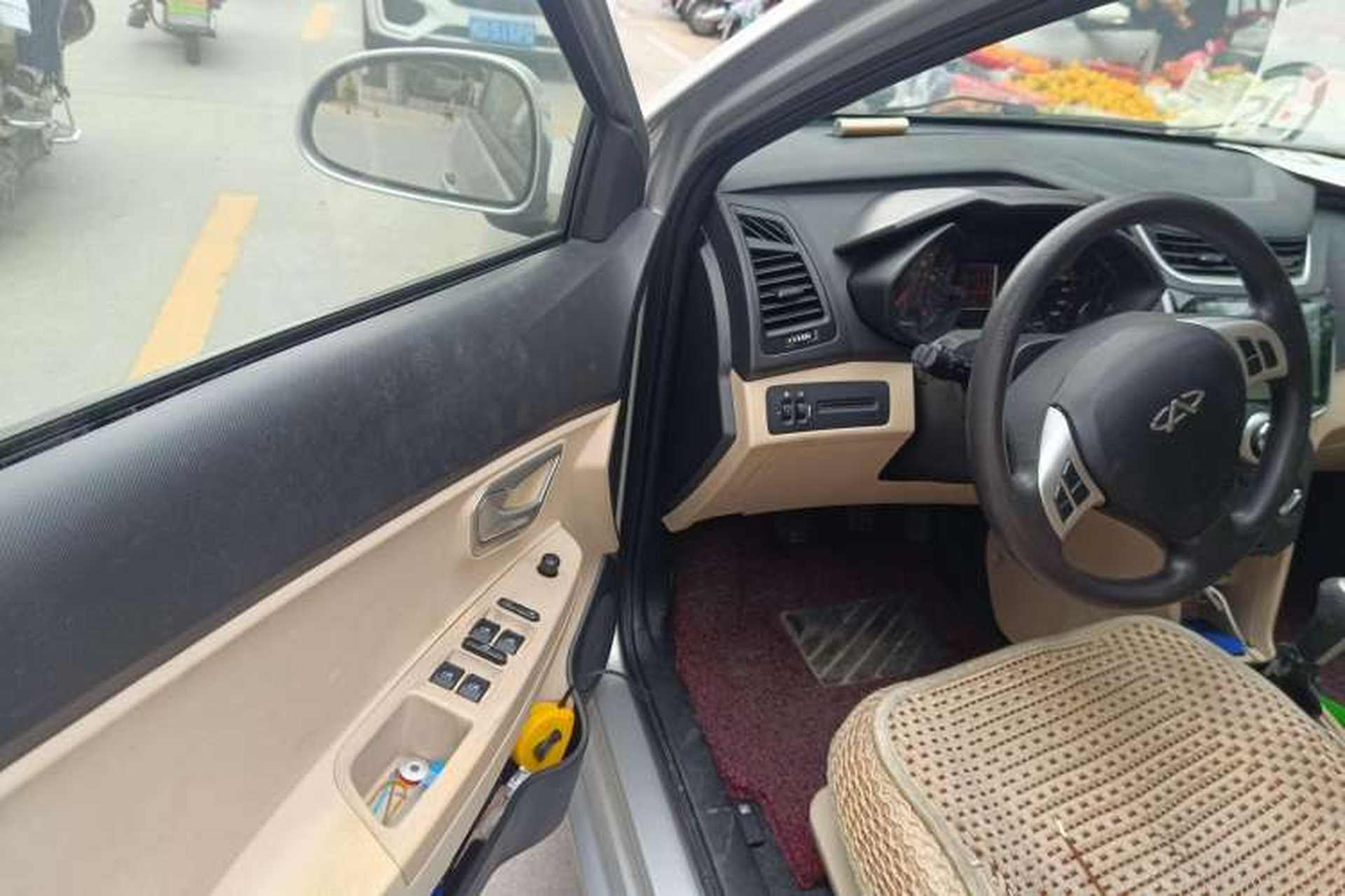 Used Chery Fengyun 2 2013 Hatchback 1.5L Manual Ruiyi Edition Driver Seat