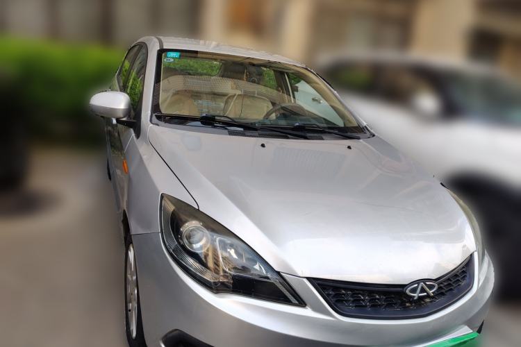 Used Chery Fengyun 2 2013 Hatchback 1.5L AMT Ruìyì Edition Front