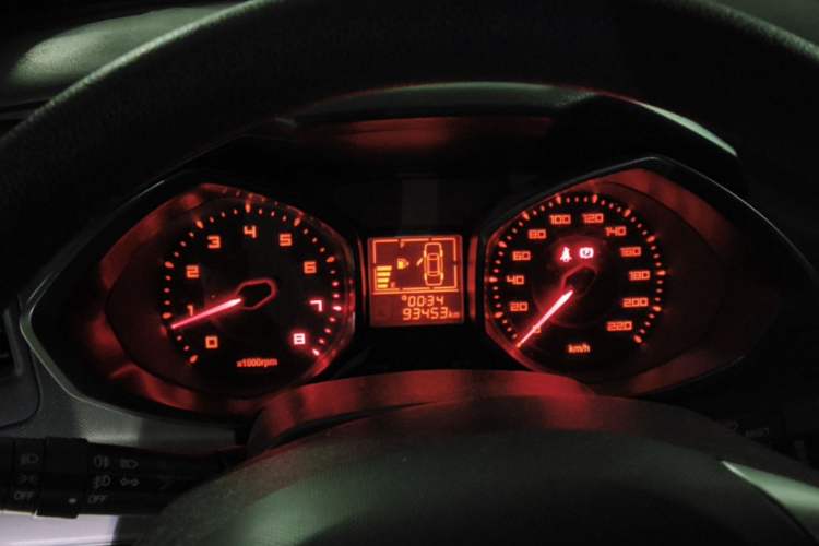 Used Chery Fengyun 2 2013 Hatchback 1.5L Manual Ruiyi Edition Instrument Cluster