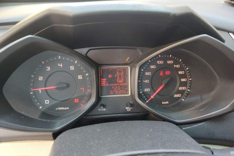 Used Chery Fengyun 2 2013 Hatchback 1.5L Manual Ruiyi Edition Instrument Cluster