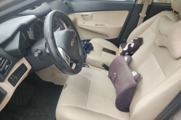 Used Chery Fengyun 2 2013 Hatchback 1.5L AMT Ruìyì Edition Left Front Seat