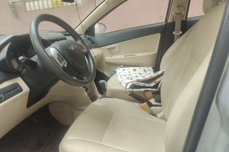 Used Chery Fengyun 2 2013 Hatchback 1.5L AMT Ruìyì Edition Left Front Seat
