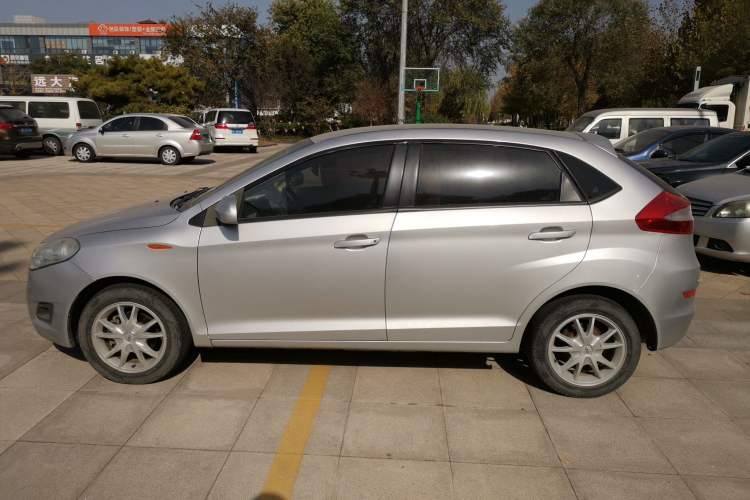 Used Chery Fengyun 2 2013 Hatchback 1.5L Manual Kuaiyi Edition Left Side
