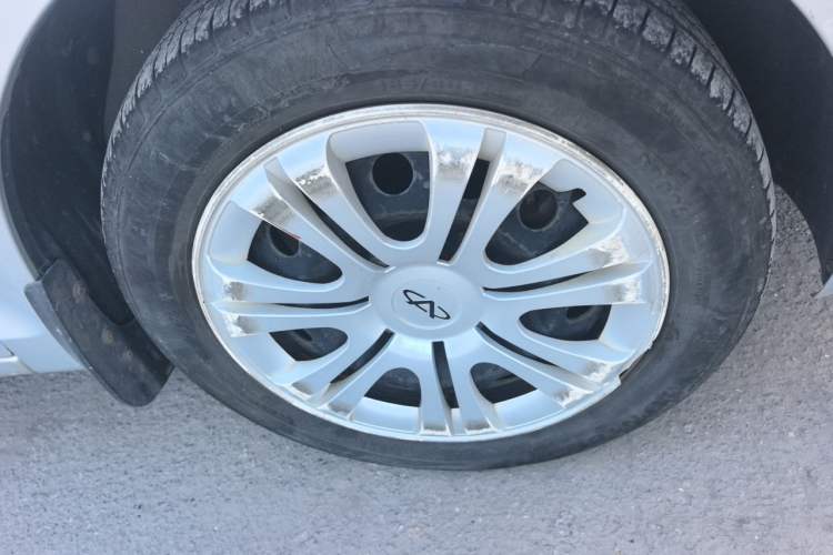 Used Chery Fengyun 2 2013 Hatchback 1.5L Manual Ruiyi Edition Right Front Wheel Hub