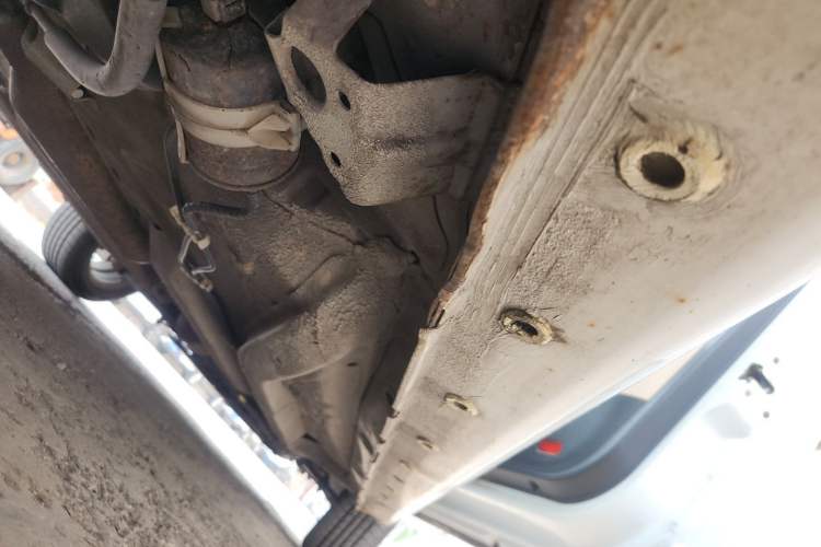 Used Chery Fengyun 2 2013 Hatchback 1.5L Manual Ruiyi Edition Chassis Rear Right