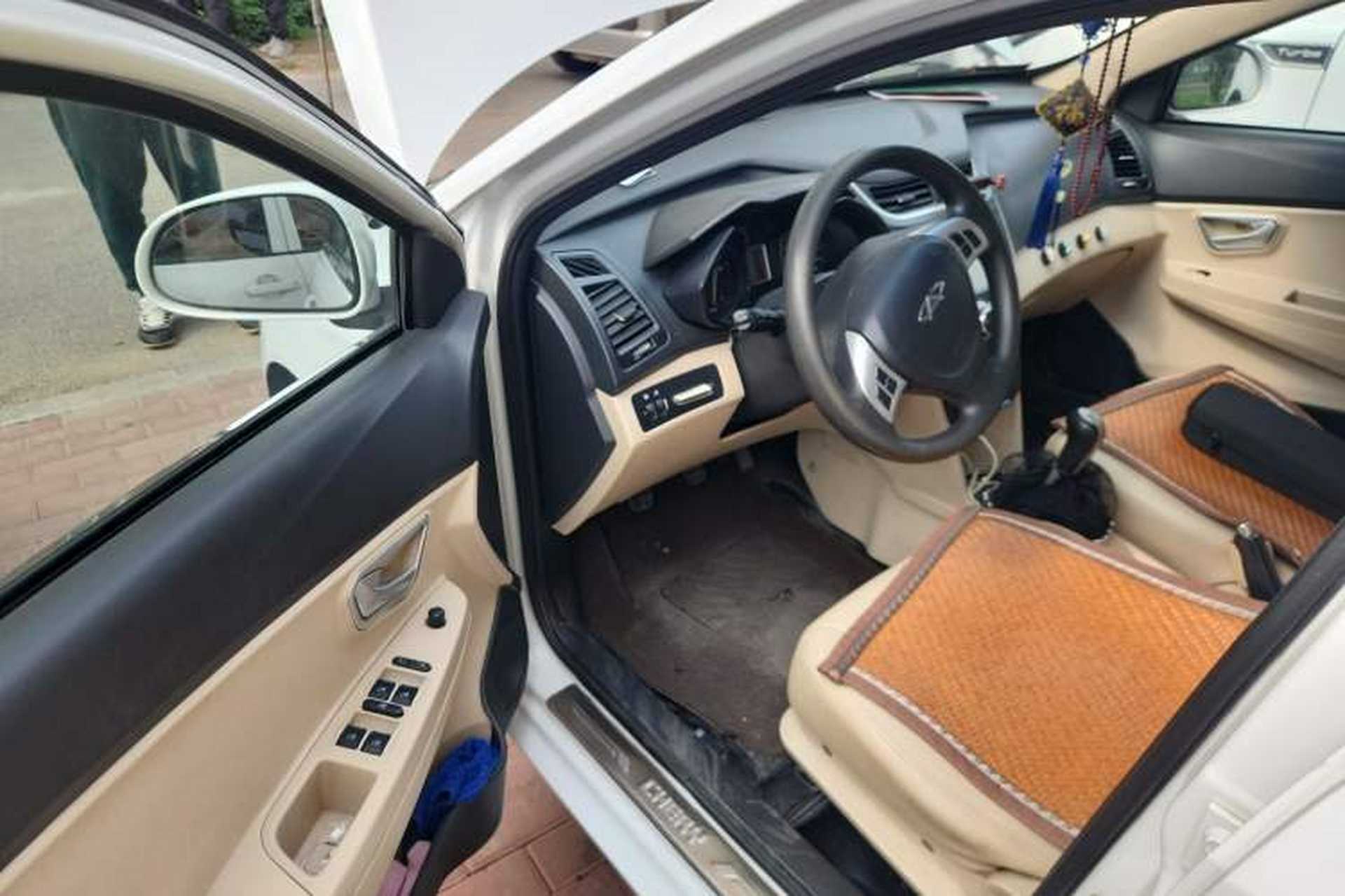 Used Chery Fengyun 2 2013 Hatchback 1.5L Manual Ruiyi Edition Driver Seat