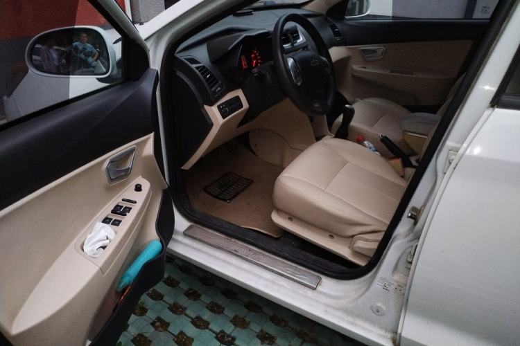 Used Chery Fengyun 2 2013 Hatchback 1.5L Manual Kuaiyi Edition Driver Seat