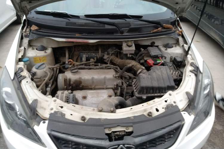 Used Chery Fengyun 2 2013 Hatchback 1.5L AMT Ruìyì Edition Engine Bay