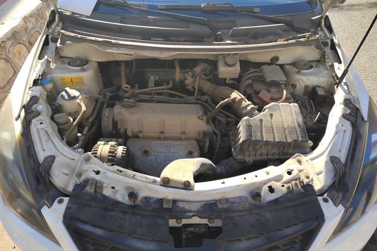 Used Chery Fengyun 2 2013 Hatchback 1.5L AMT Ruìyì Edition Engine Bay