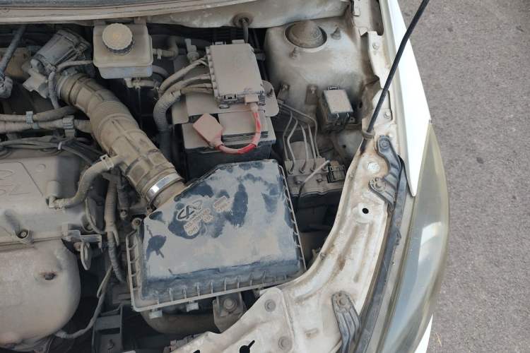 Used Chery Fengyun 2 2013 Hatchback 1.5L Manual Ruiyi Edition Engine Bay Left