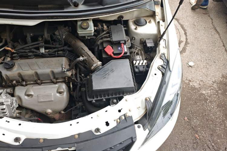 Used Chery Fengyun 2 2013 Hatchback 1.5L Manual Ruiyi Edition Engine Bay Left
