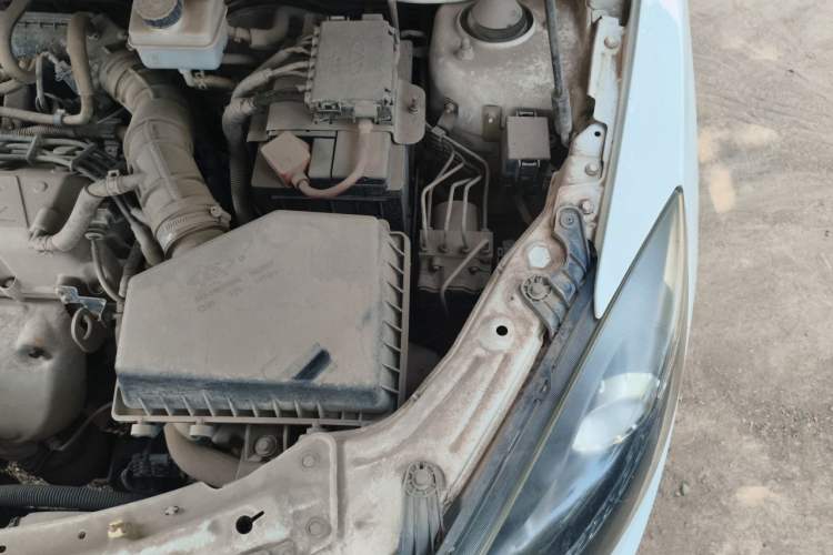 Used Chery Fengyun 2 2013 Hatchback 1.5L Manual Ruiyi Edition Engine Bay Left
