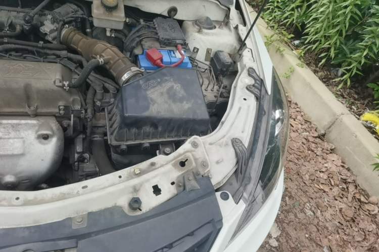 Used Chery Fengyun 2 2013 Hatchback 1.5L Manual Ruiyi Edition Engine Bay Left