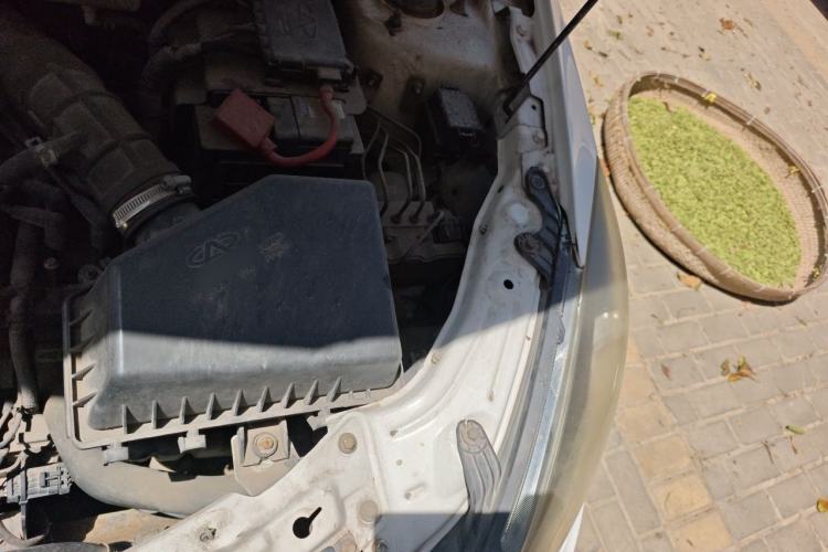 Used Chery Fengyun 2 2013 Hatchback 1.5L Manual Ruiyi Edition Engine Bay Left