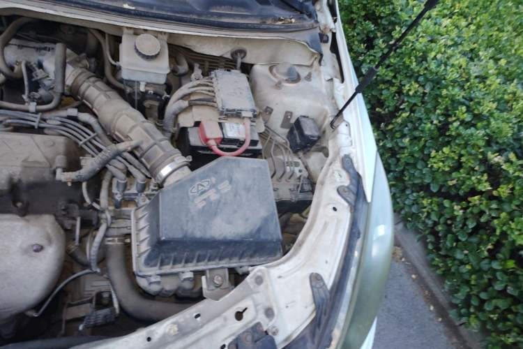 Used Chery Fengyun 2 2013 Hatchback 1.5L Manual Ruiyi Edition Engine Bay Left