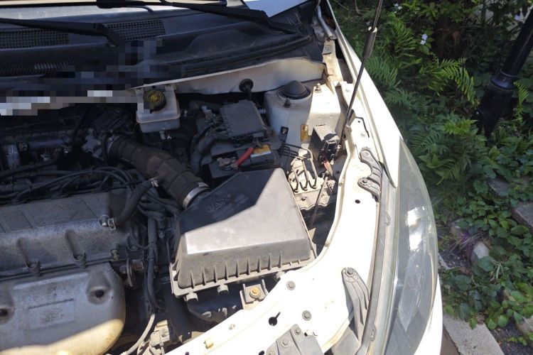 Used Chery Fengyun 2 2013 Hatchback 1.5L Manual Ruiyi Edition Engine Bay Left