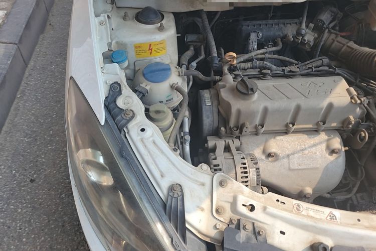 Used Chery Fengyun 2 2013 Hatchback 1.5L Manual Ruiyi Edition Engine Bay Right