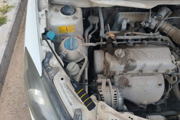 Used Chery Fengyun 2 2013 Hatchback 1.5L Manual Ruiyi Edition Engine Bay Right