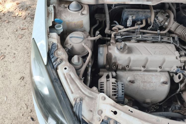 Used Chery Fengyun 2 2013 Hatchback 1.5L Manual Ruiyi Edition Engine Bay Right