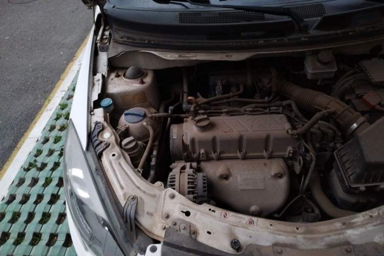 Used Chery Fengyun 2 2013 Hatchback 1.5L Manual Kuaiyi Edition Engine Bay Right